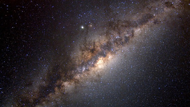 Descubren decenas de estrellas hiperveloces que 'huyen' de nuestra galaxia