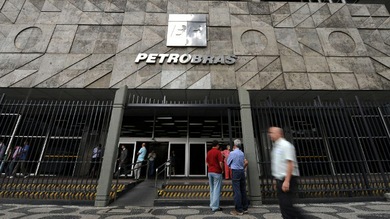 Nuevas revelaciones de Snowden: la NSA espió a la petrolera brasileña Petrobras