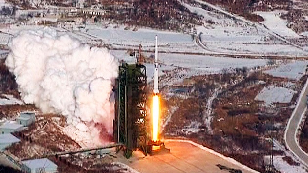 Corea del Norte lanza dos misiles de corto alcance al mar desde la costa este