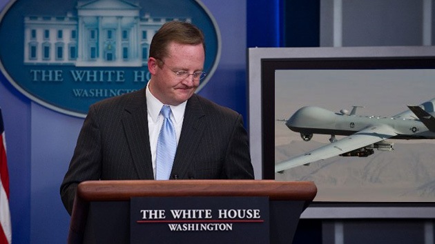 Washington silenciaba a su secretario de Prensa sobre los 'drones asesinos'
