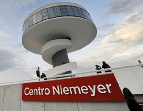 Se inaugura la primera Obra de Óscar Niemeyer en España