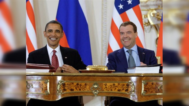 Medvédev y Obama han firmado el nuevo START