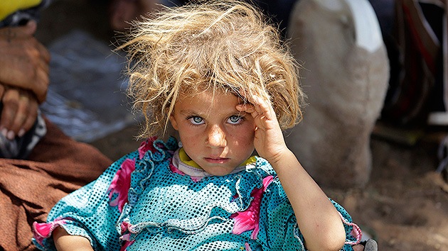 Niños yazidíes sobreviven al cerco del Estado Islámico bebiendo sangre de sus padres