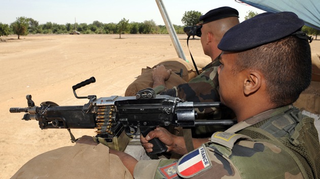 Francia inicia su intervención en Mali