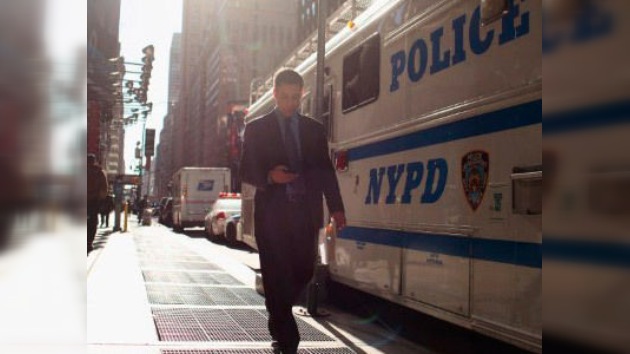 Desarticulan en Nueva York una red policial de contrabando de armas