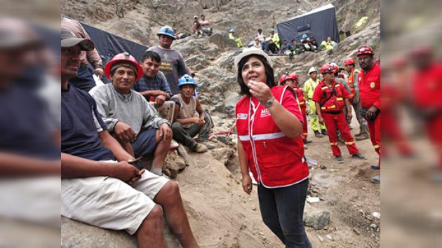 Rescatan con vida a los nueve mineros atrapados en Perú