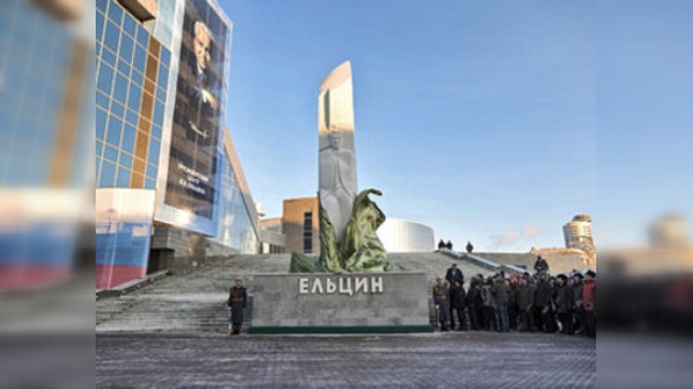 Un monumento conmemora el 80.º aniversario del nacimiento de Borís Yeltsin