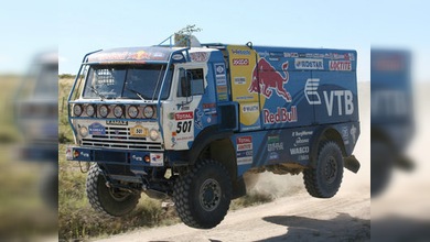 Daimler negocia una compra con el fabricante de camiones ruso Kamaz