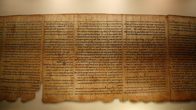 Un misterioso manuscrito de 600 años es descifrado por un lingüista británico