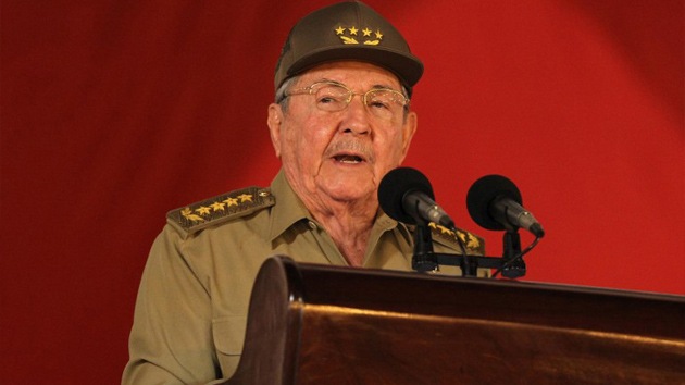 Raúl Castro culpa a EE.UU. de la violencia en Venezuela y Ucrania