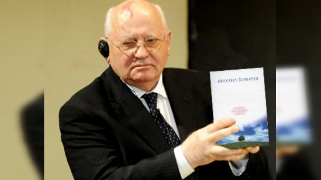 Mijaíl Gorbachov presenta sus memorias de la perestroika