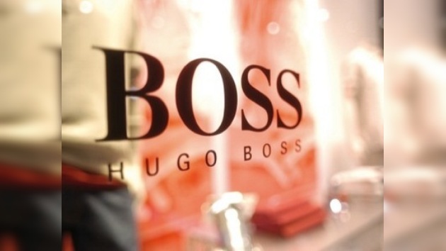Actor hollywoodense pide a colegas no vestir trajes de Hugo Boss