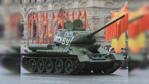 Tanques soviéticos ligeros y medios en la guerra de 1941-1945 