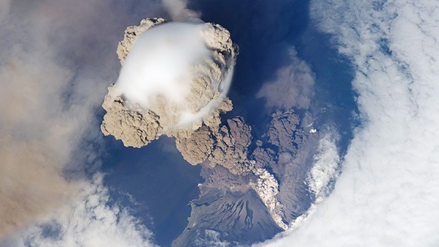 Fotos: La erupción de cuatro volcanes en los confines de Rusia amenaza a los aviones