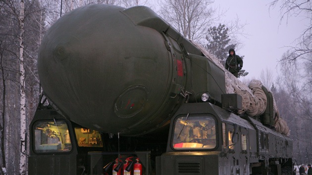 Putin: "Rusia se armará con más de 40 misiles balísticos intercontinentales en 2014"