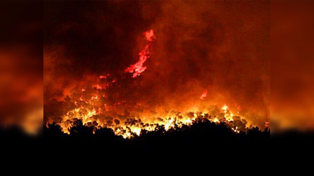 Un incendio afecta a más de 700 hectáreas en un parque natural en España