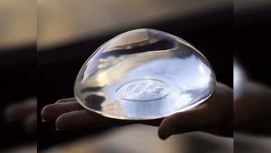 Doscientas venezolanas con implantes de mama franceses piden justicia