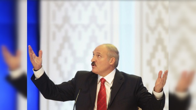 Lukashenko recibe más críticas que felicitaciones por su nuevo mandato 