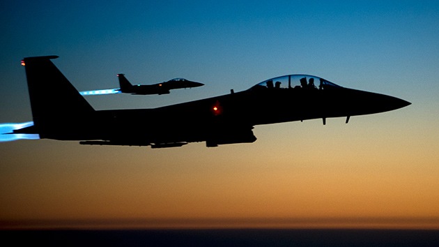 Aviones de la coalición internacional bombardean al EI en Kobani