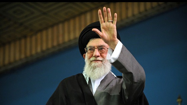 Líder supremo de Irán: "si decidiéramos tener armas nucleares nadie nos detendría"