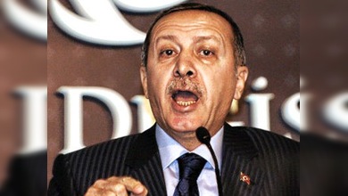 Turquía responde a Francia recordándole sus masacres en Argelia
