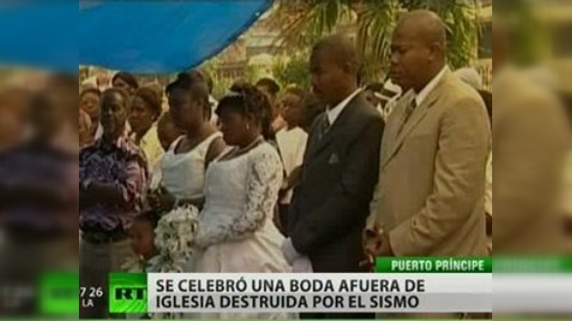 Amor entre escombros: una pareja haitiana se casó en Puerto Príncipe