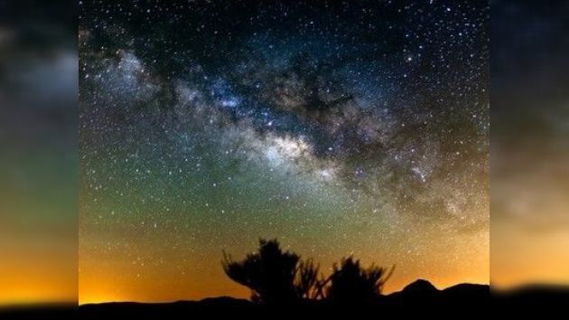Una película 'time-lapse' revela el movimiento de Vía Láctea 