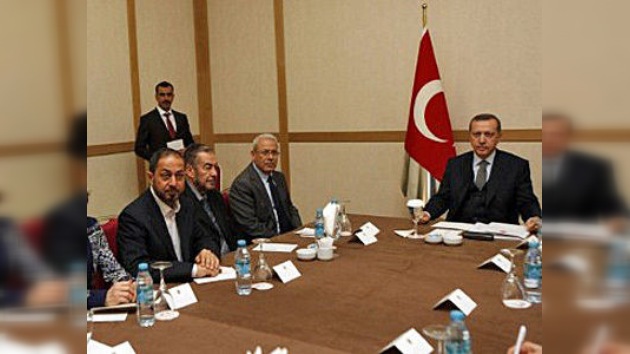 Los 'Amigos de Siria' se reúnen en Turquía para presionar aun más a Assad