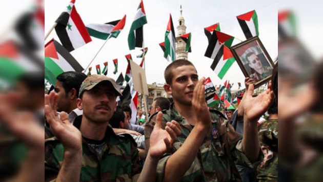Al Assad indulta a 97 opositores, cumpliendo el plan de paz de Annan