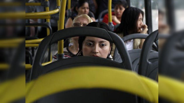 En la capital guatemalteca empiezan a circular autobuses para mujeres