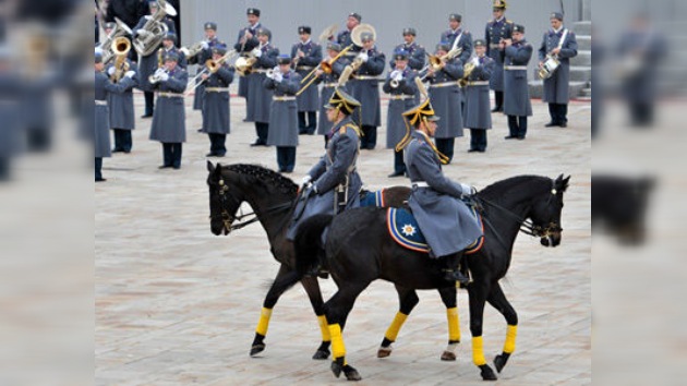 Moscú celebra su solemne y tradicional ceremonia de relevo de la guardia