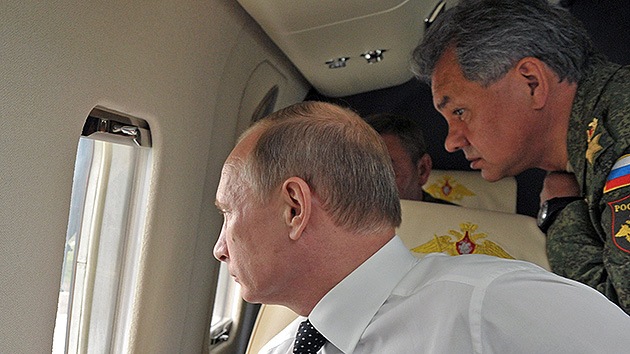 El presidente Putin ordena una revisión sorpresa de las tropas
