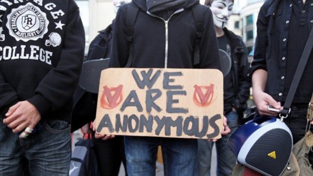 Anonymous carga contra el Departamento de Justicia de EE.UU.