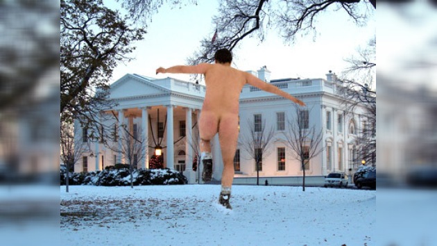 Cerca de la Casa Blanca arrestaron a hombre desnudo