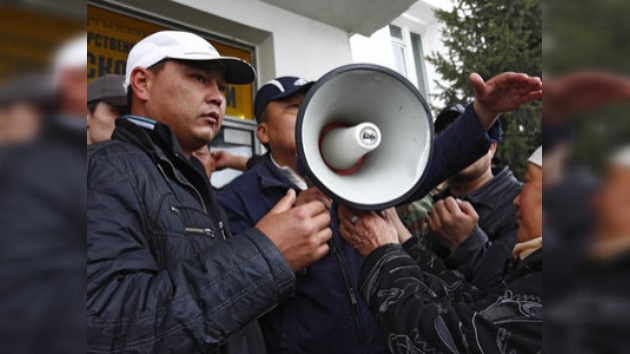 Los partidarios del ex presidente kirguís intentan tomarse la revancha