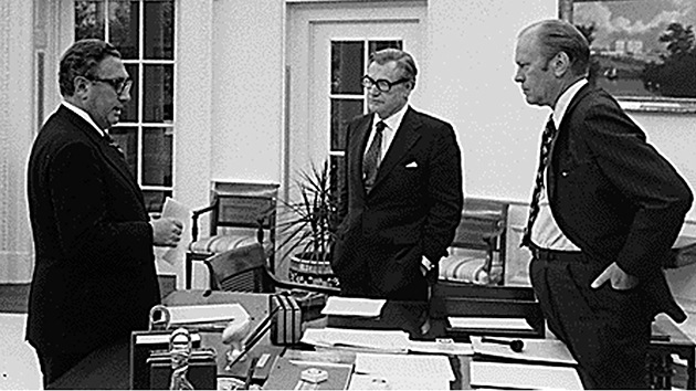 Documento revelado: El exsecretario de Estado Kissinger pretendía "destrozar" Cuba