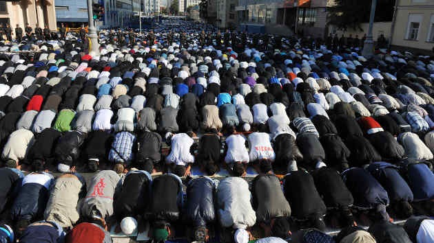 Fotos: Los musulmanes rusos celebran una de las fiestas más grandes del año