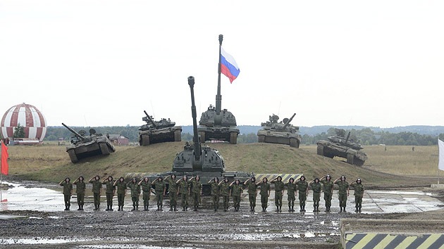 Rusia presenta a sus socios su armamento más moderno en una feria de armas