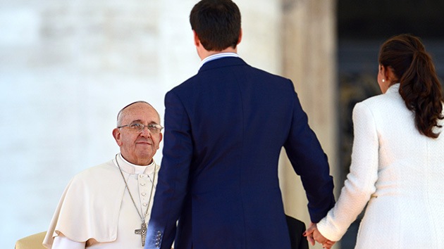 "Vivir juntos es un arte", y otras frases del papa Francisco destinadas a los enamorados