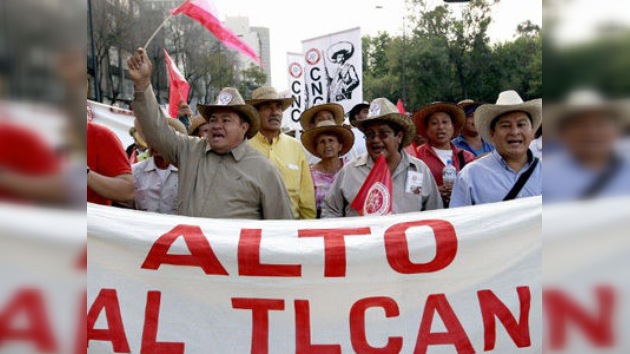 Millones de agricultores mexicanos 'quebrados' por el TLC