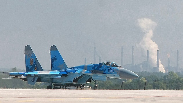 Dos cazas lanzan ataques cerca del aeropuerto de Donetsk