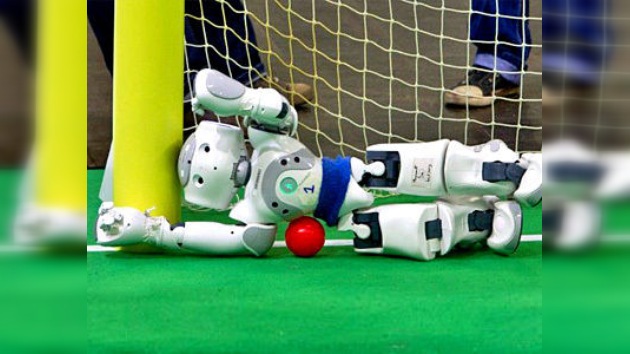 Robots futbolistas: preparándose para vencer al hombre en 2050