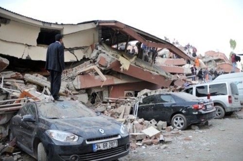 Turquía en ruinas tras un fuerte terremoto