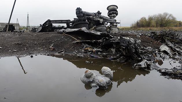 Familiares de víctimas del MH17 demandarán a Ucrania y a Poroshenko