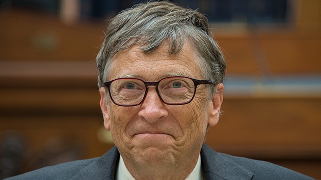 Bill Gates financia el desarrollo de un celular que se recarga con orina