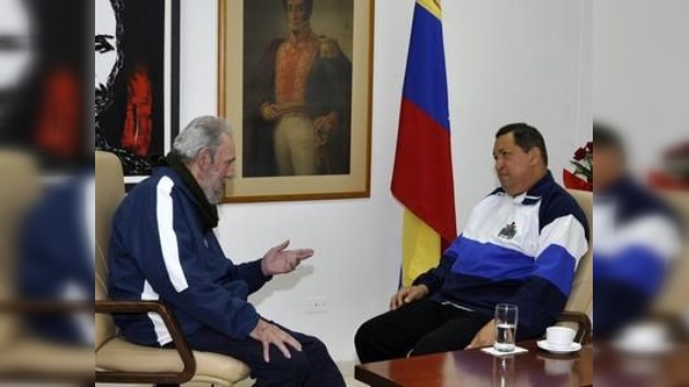 Chávez se deja ver junto a Fidel Castro tras su operación en La Habana