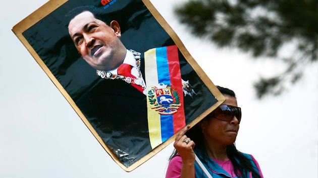 Redes sociales hacen pasar una vieja fotografía de Chávez por nueva