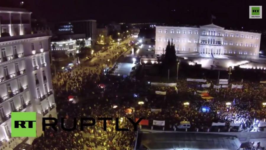 "Armut tötet uns" - 20.000 demonstrieren in Athen für Syriza-Regierung und gegen EU-Sparpolitik