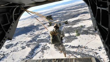 Frühjahrs-Offensive mit US-Beteiligung? Pentagon entsendet 300 Elitesoldaten in das Bürgerkriegsland Ukraine
