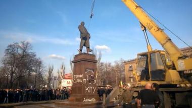 Nach den Morden kommen die Verbote? Regionalrat in der Ukraine verbietet fast alle Oppositionsparteien